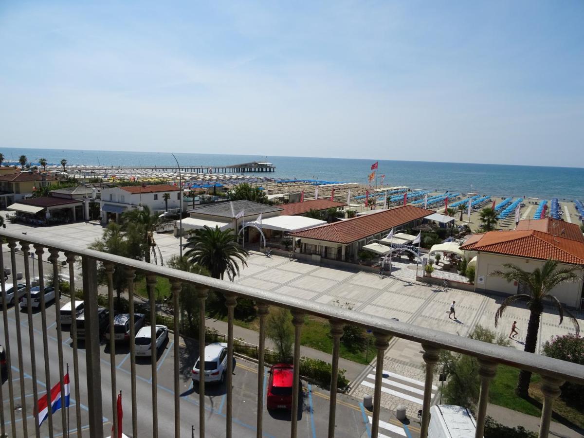 Dependance Dell'Hotel Sole E Mare Lido di Camaiore Ngoại thất bức ảnh