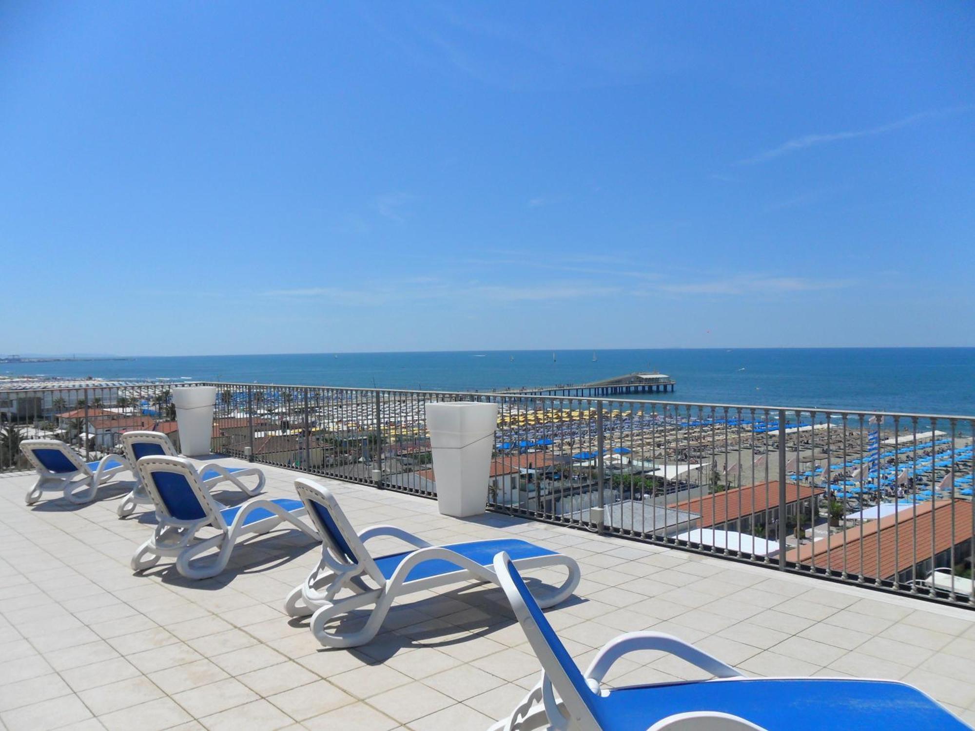 Dependance Dell'Hotel Sole E Mare Lido di Camaiore Ngoại thất bức ảnh